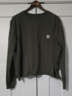 Carhartt Women's Olive Cropped Long Sleeve Pocket Tee